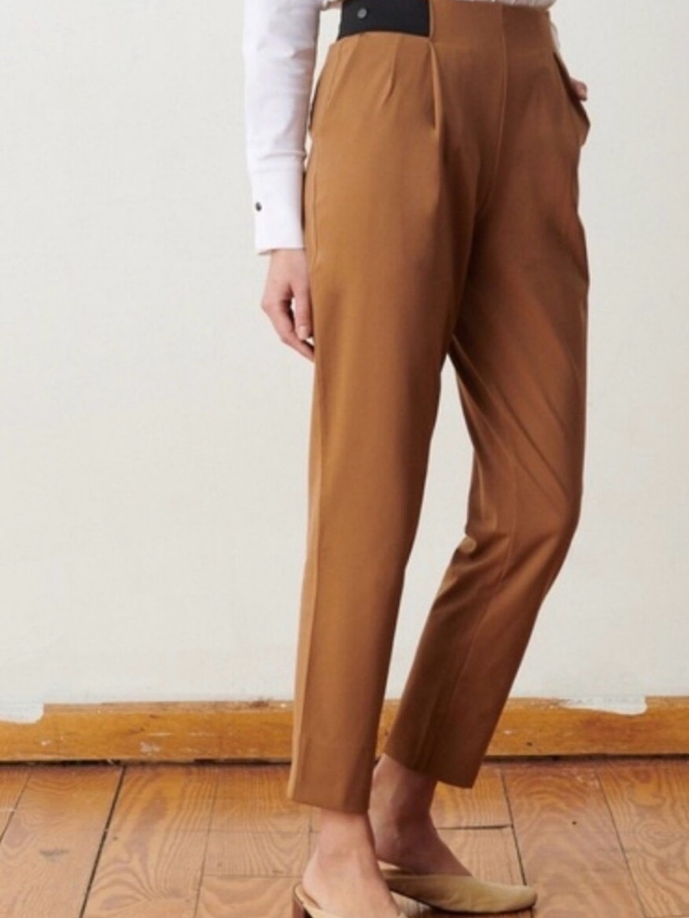 ADAY Cropped High-Rise Pants in Camel Brown
